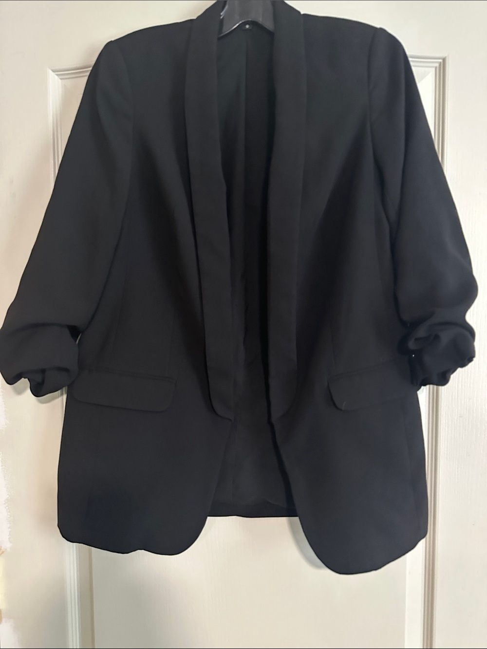 Black Shawl Collar Women's Blazer Jacket-with scrunched sleeves